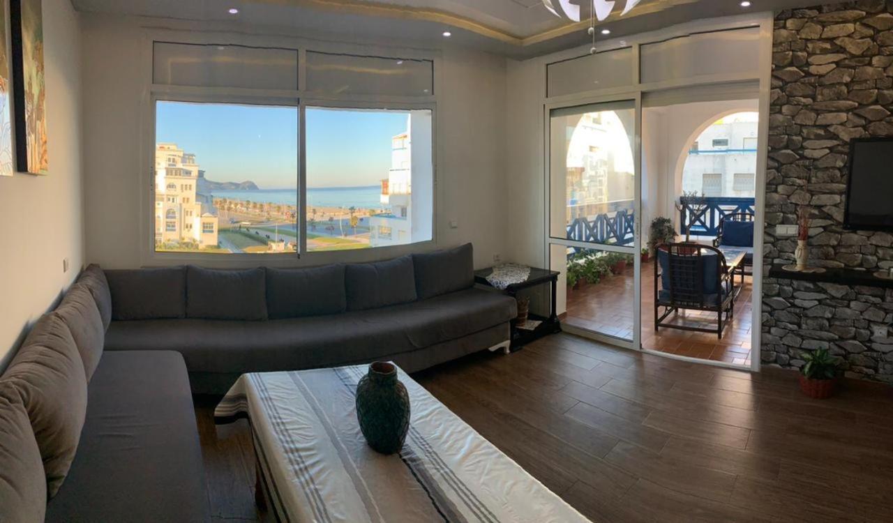 Duplex Vu Sur Mer Martil Bagian luar foto