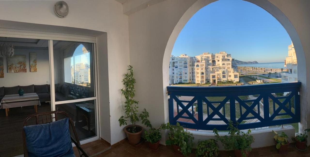 Duplex Vu Sur Mer Martil Bagian luar foto